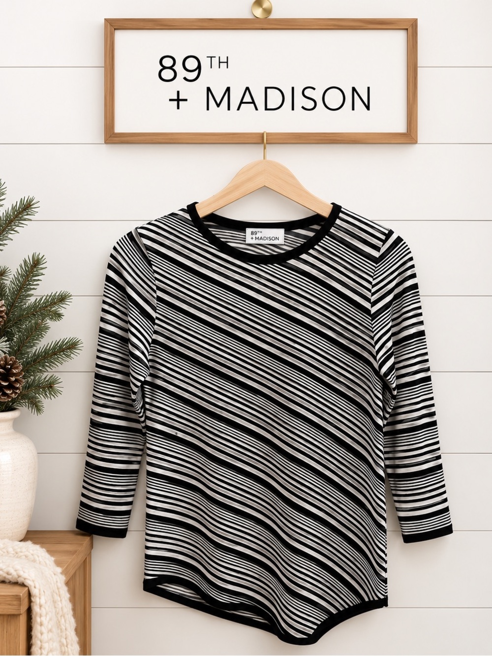 89TH & MADISON – Black & White Striped Asymmetrical Knit Top – Size m